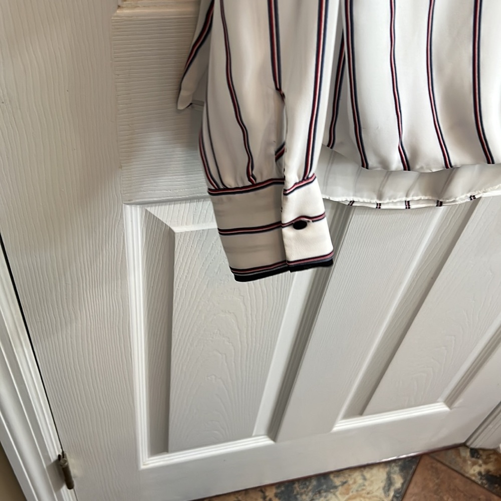 Too - Picture 3 of 4